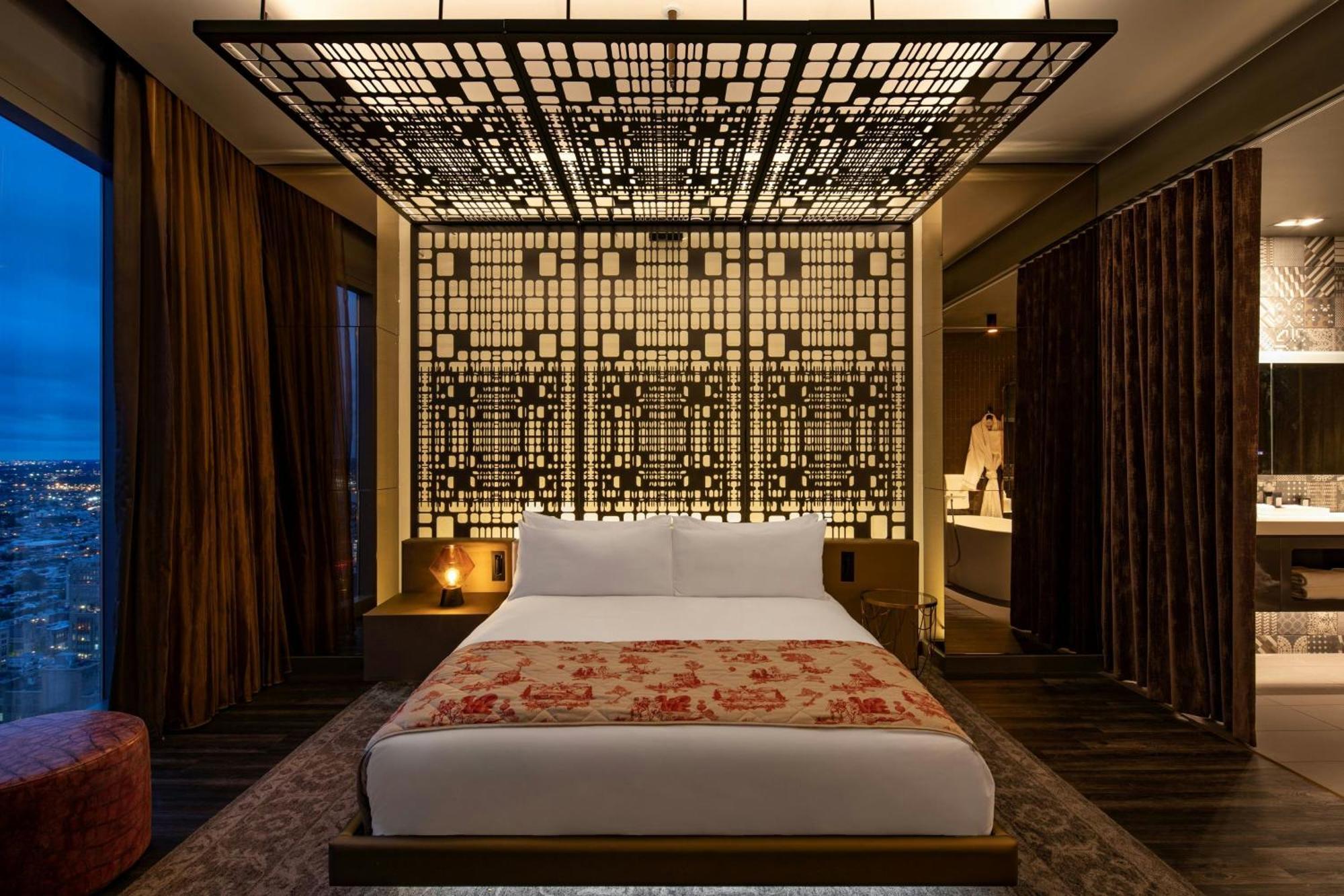 Hotel W