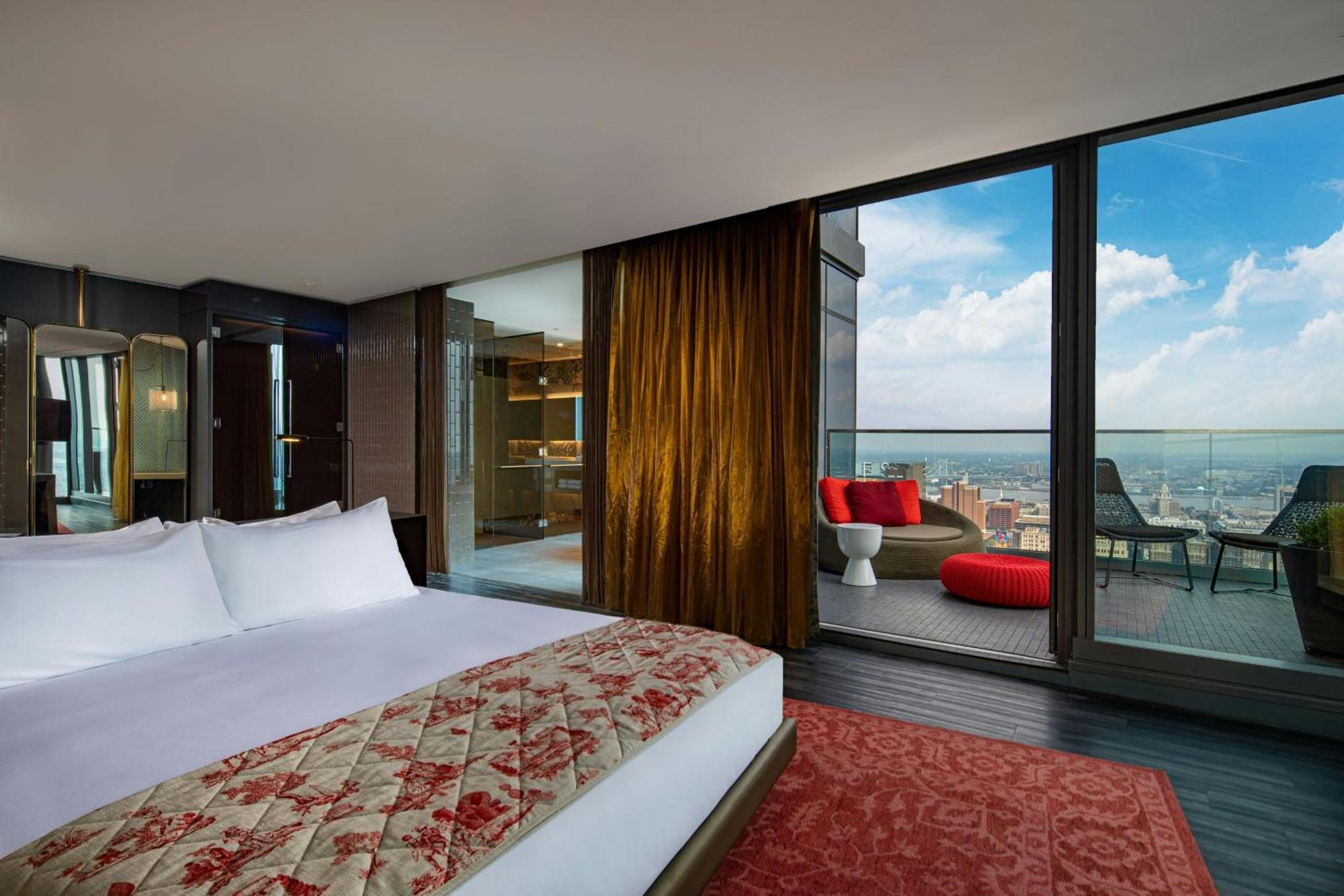 Hotel W